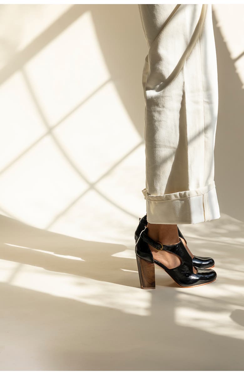 Fortress Luna Naya Asymmetric Cutout Pump, Alternate, color, Black Crinkle Patent