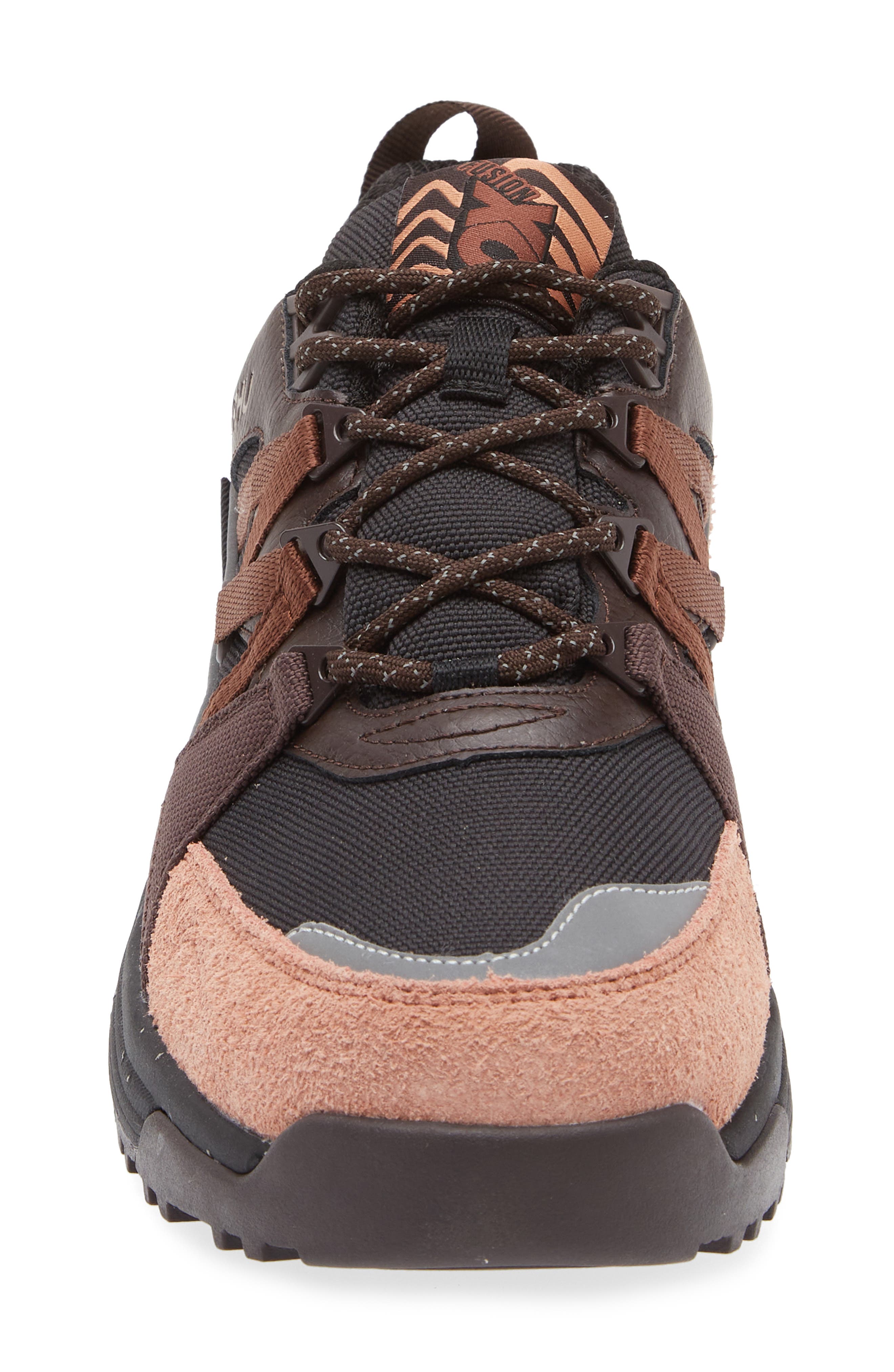 Karhu Gender Inclusive Fusion XC Sneaker, Alternate, color, Cork / Cappuccino