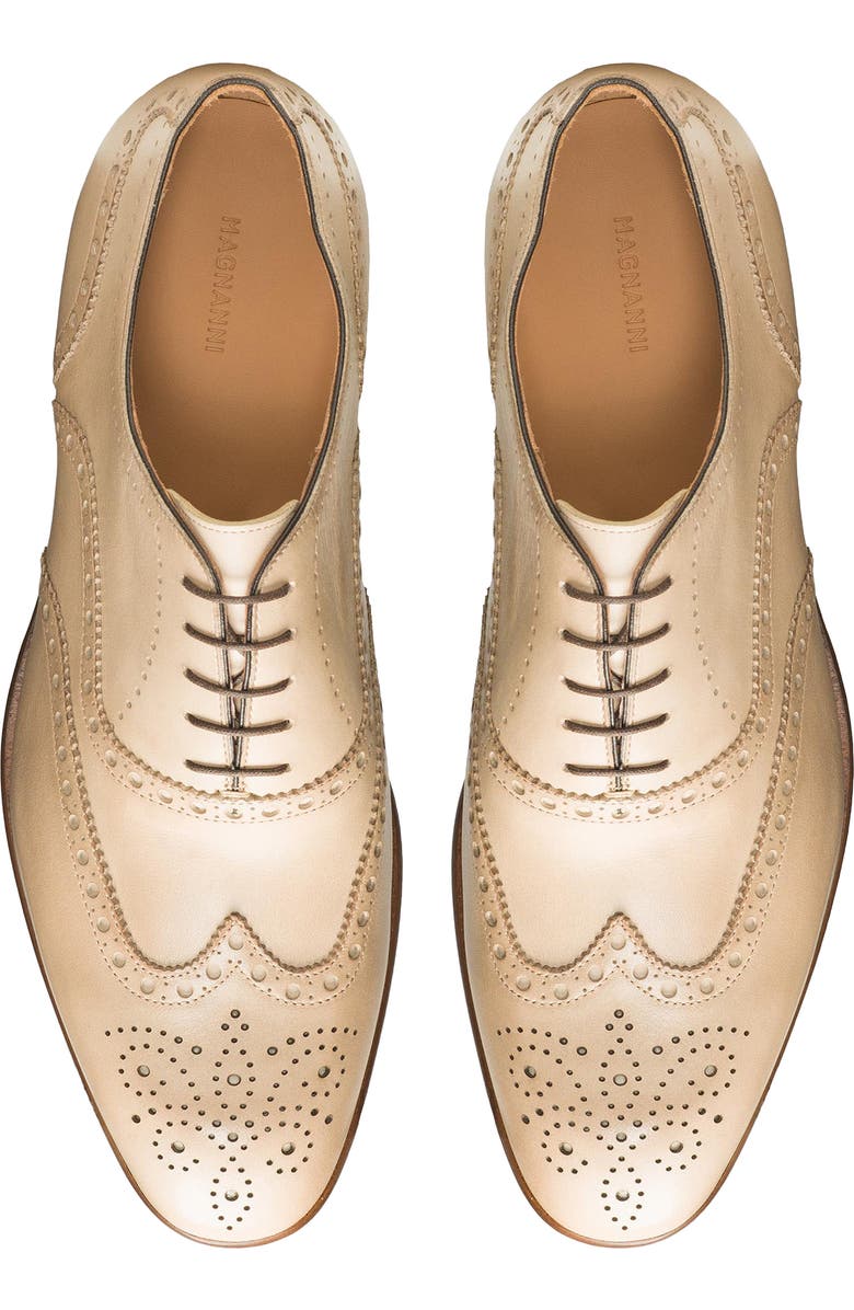 Magnanni Adriana Wingtip Oxford, Alternate, color, Cream