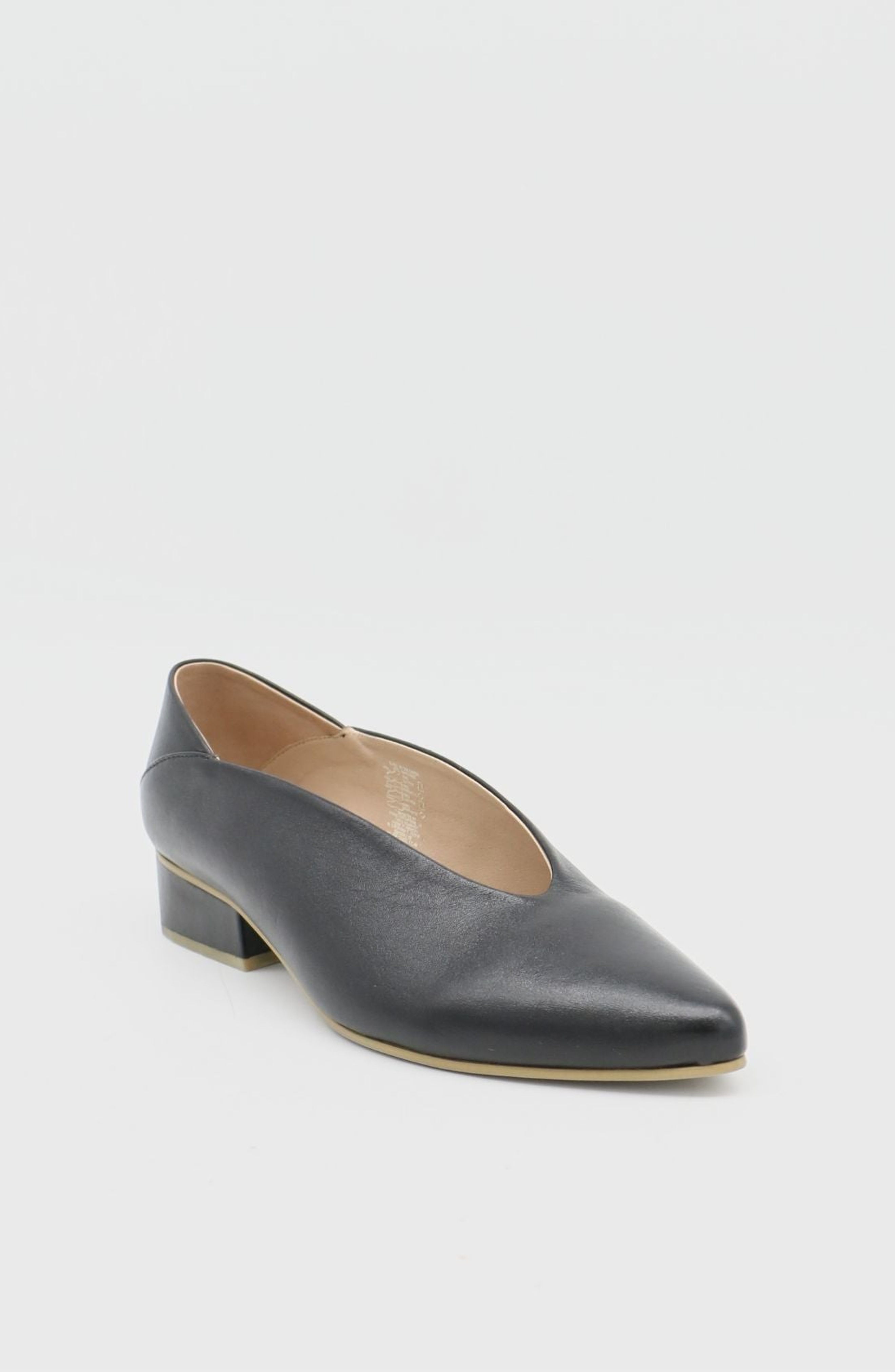 Lascito Slip On Loafers, Main, color, Black