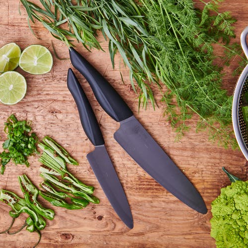 Kyocera Innovationblack 2-piece Ceramic Knife Set, 6-inch Chef's And 4.5-inch Utility In Black