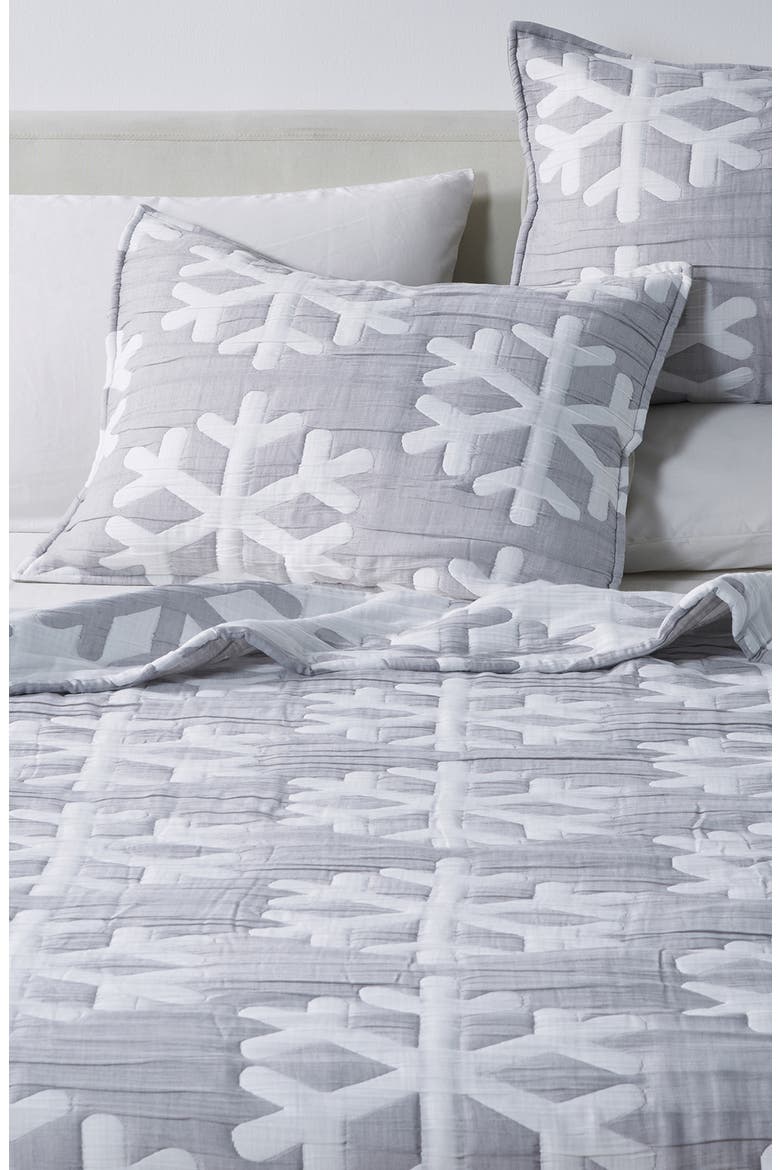Matelass Snowflake Quilt Set, Alternate, color, GREY / WHITE