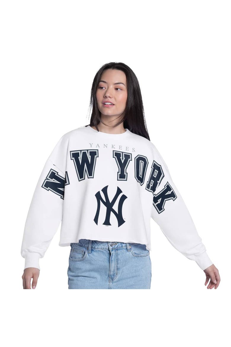 Women's G-III 4Her by Carl Banks White New York Yankees Bleachers Cropped Pullover Sweatshirt, Main, color, White