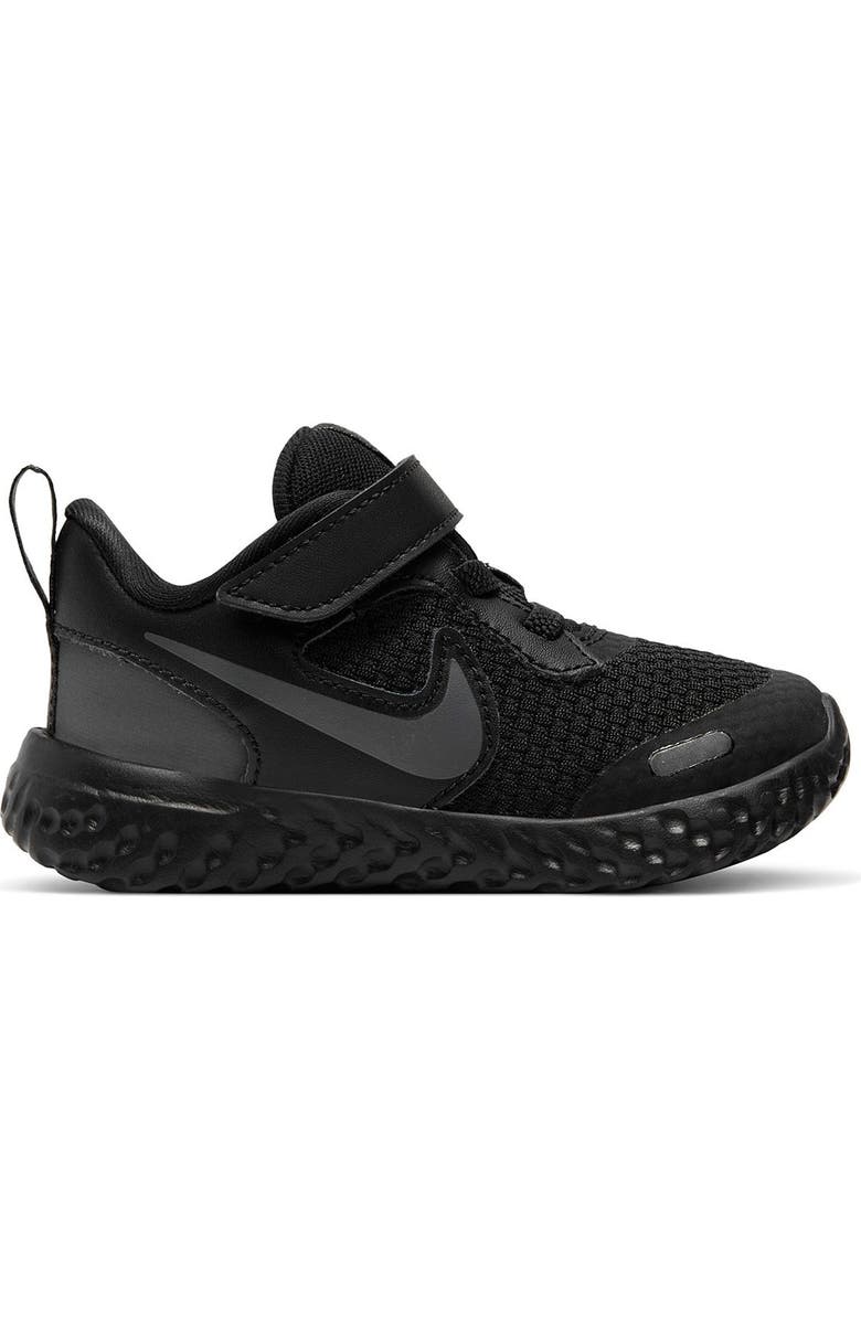 Nike Revolution 5 Sneaker, Main, color,