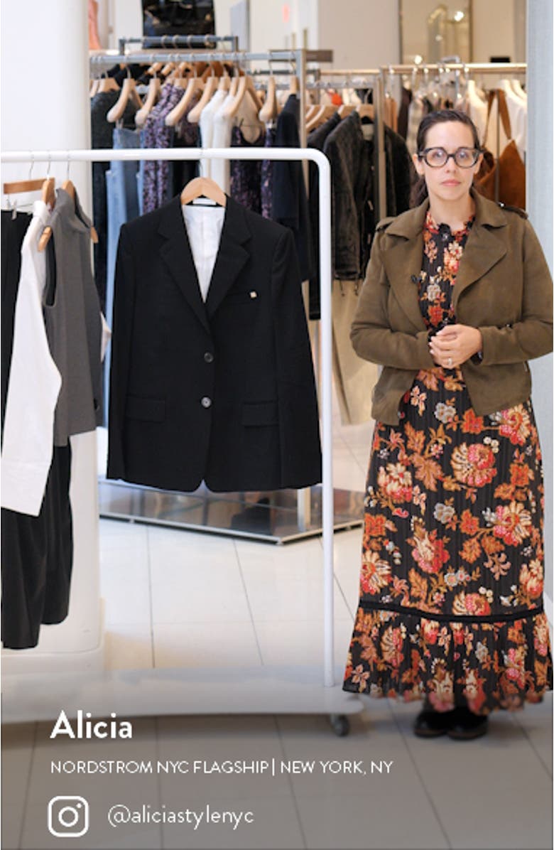 Curve Single Breasted Virgin Wool Blazer, sales video thumbnail