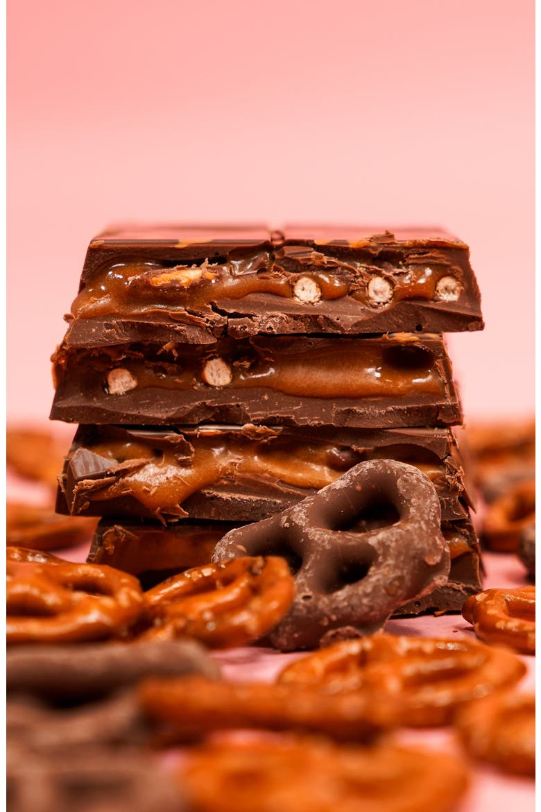 Viral Dubai Style Chocolate Bar, Alternate, color, Golden Caramel Pretzel Melt