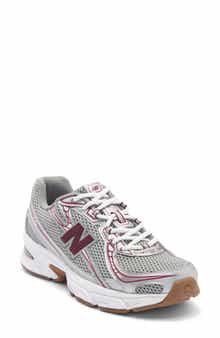 New Balance Gender Inclusive 740 Sneaker