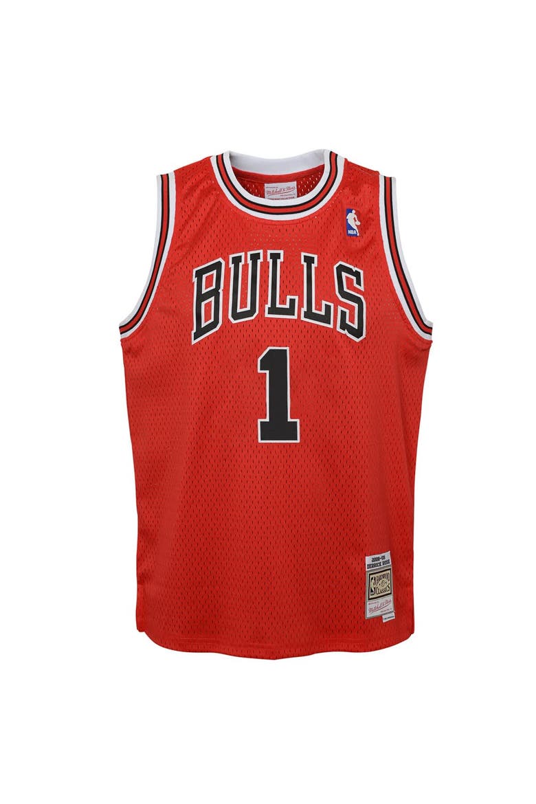 Youth Mitchell & Ness Derrick Rose Red Chicago Bulls 2008/09 Hardwood Classics Swingman Jersey, Alternate, color, Red