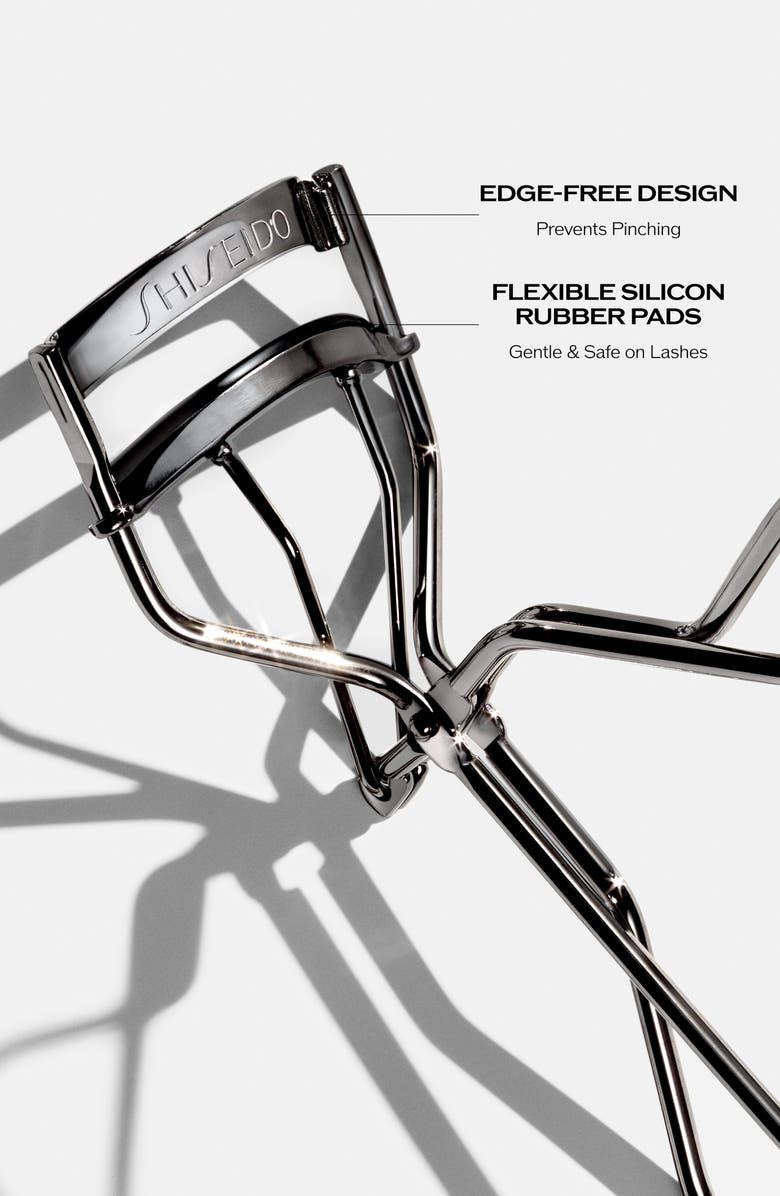 The Makeup Eyelash Curler