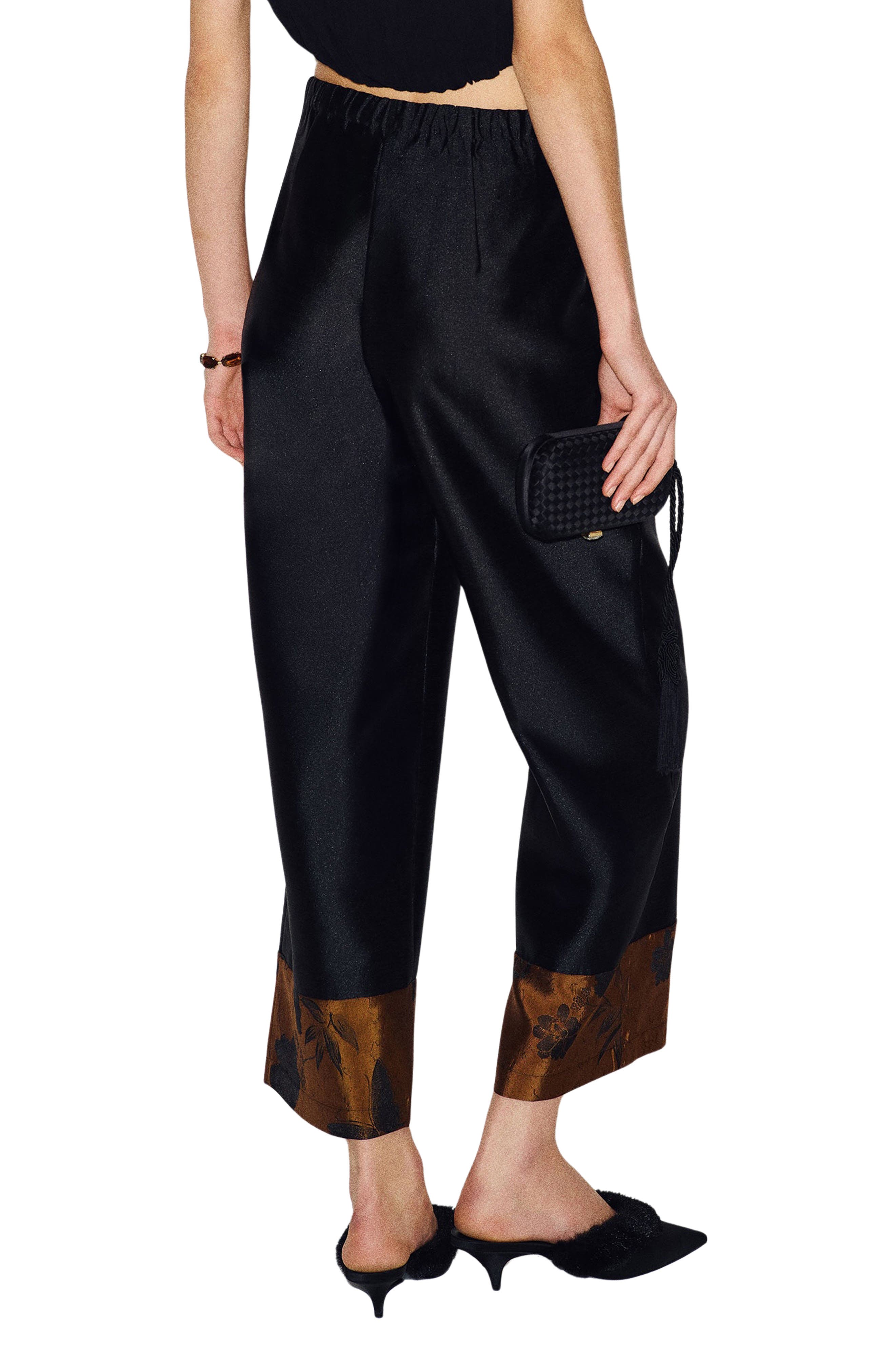 selected BLACK JACQUARD HEM