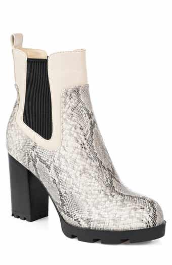 Journee Collection Islana Bootie
