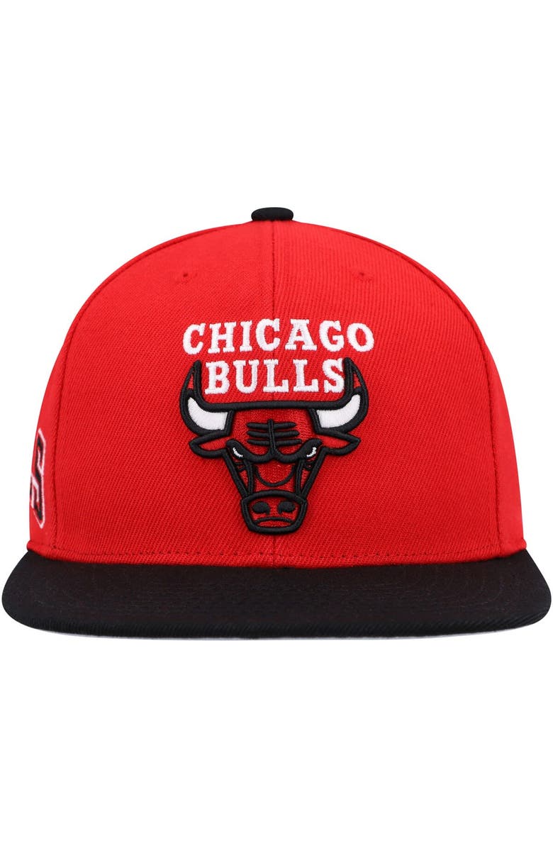 Mitchell & Ness Men's Mitchell & Ness Red/Black Chicago Bulls Side Core 2.0 Snapback Hat, Alternate, color, Red