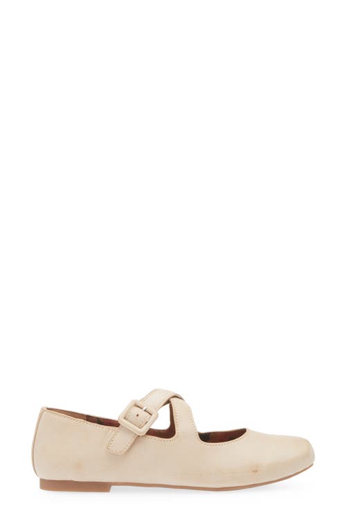 Korks Paige Crossover Mary Jane Flat In Cream