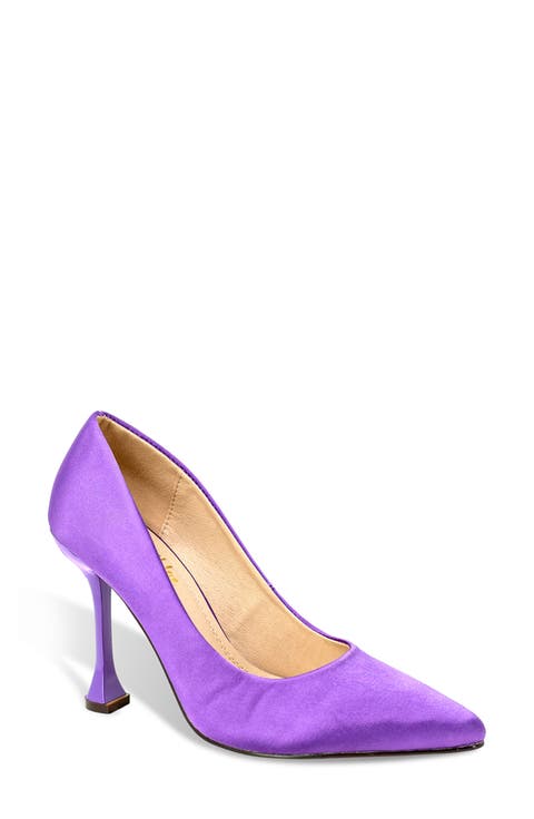 Yasmin Pointed Toe Pump (Women)