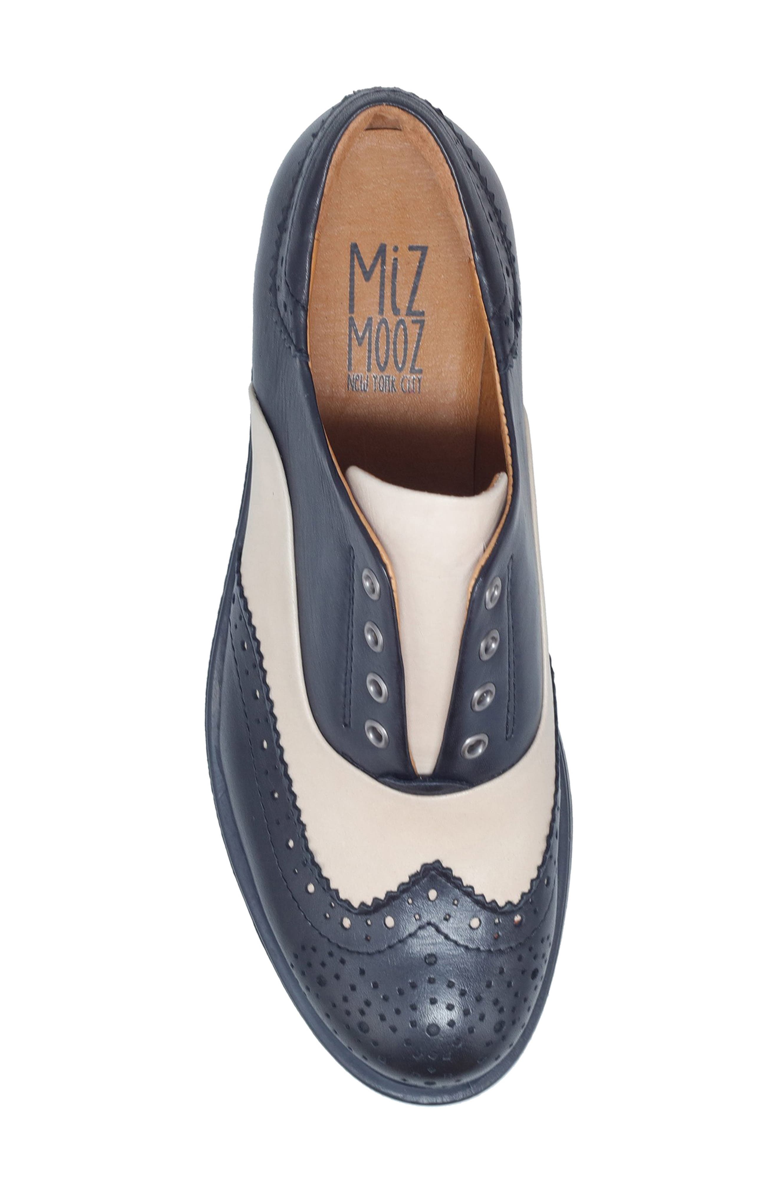 Miz Mooz Peabody Spectator Wingtip Oxford, Alternate, color, Black/ Cream