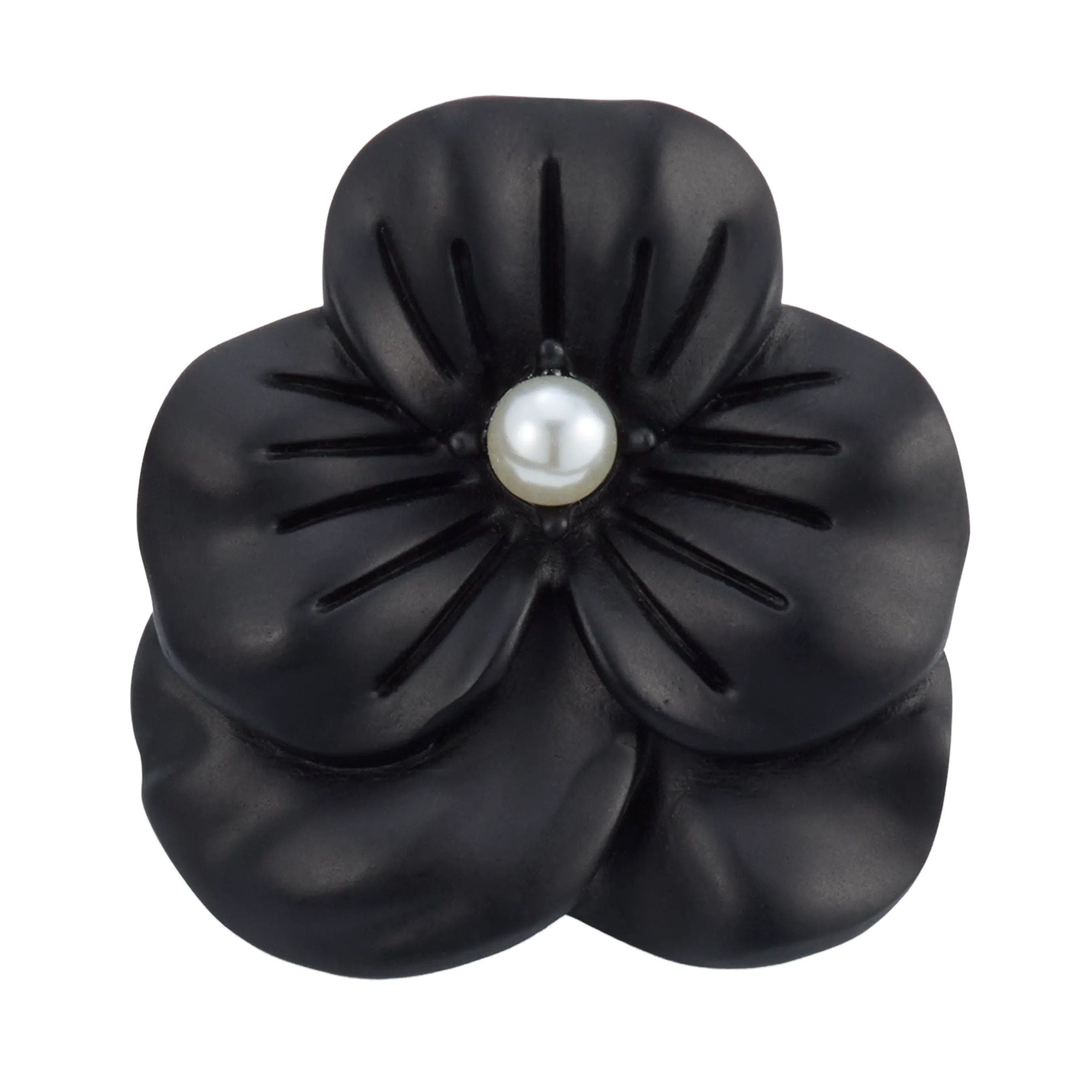 BLACK PEARL