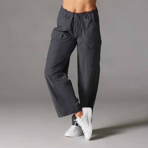 Tavi Warm Up Pant In Gray