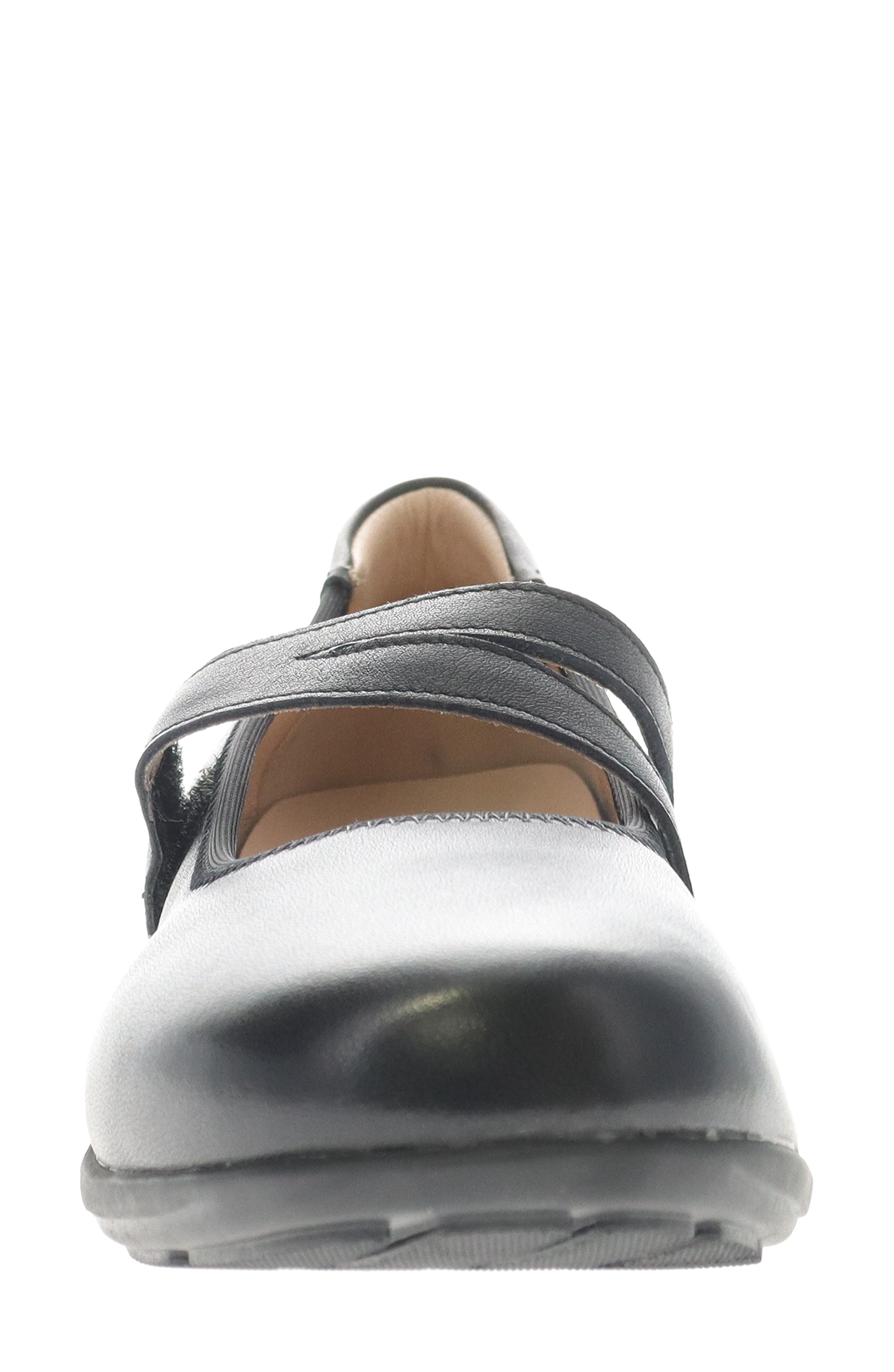 Propét Yara Mary Jane Flat, Alternate, color, Black
