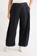Wit & Wisdom Pleated Barrel Leg Denim Trousers