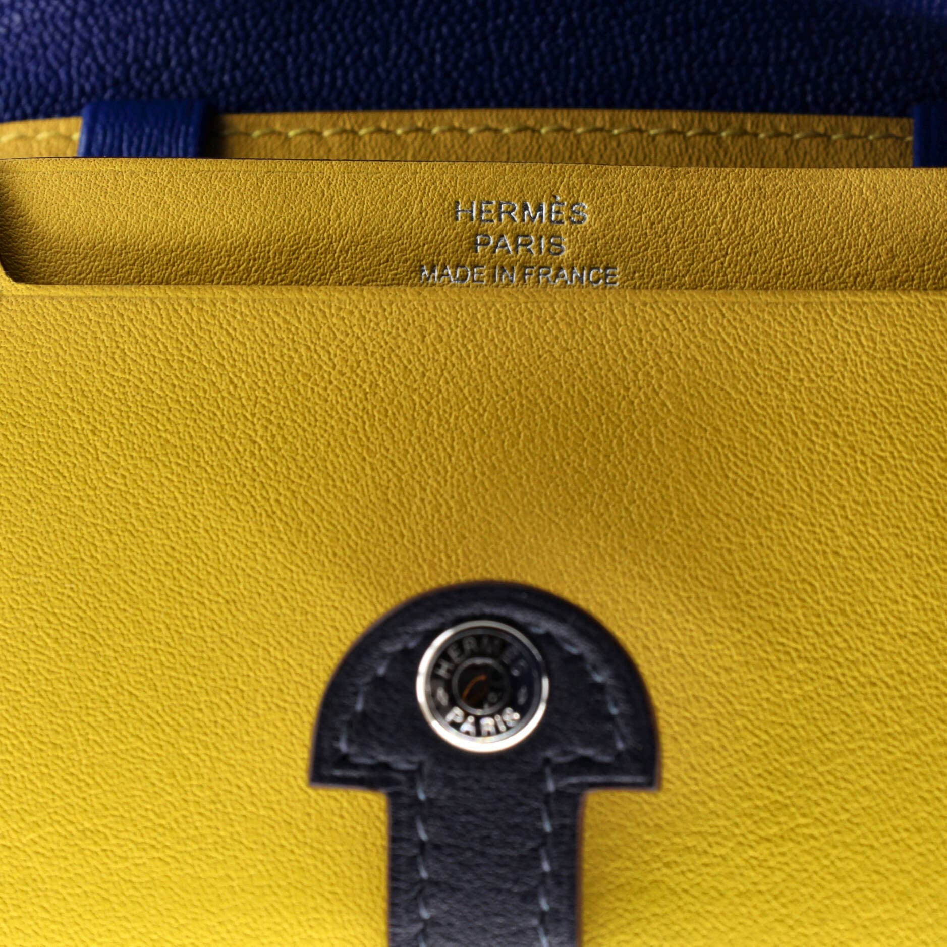 Pre-Owned Hermes Chien Card Holder with Strap Swift and Chevre Mysore, Alternate, color, 