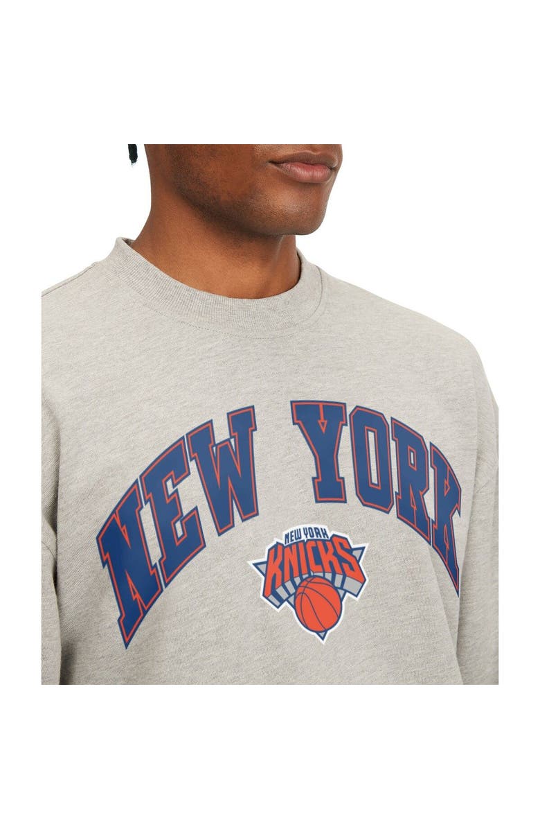TOMMY JEANS Men's Tommy Jeans Gray New York Knicks James Patch Pullover Sweatshirt, Alternate, color, Gray