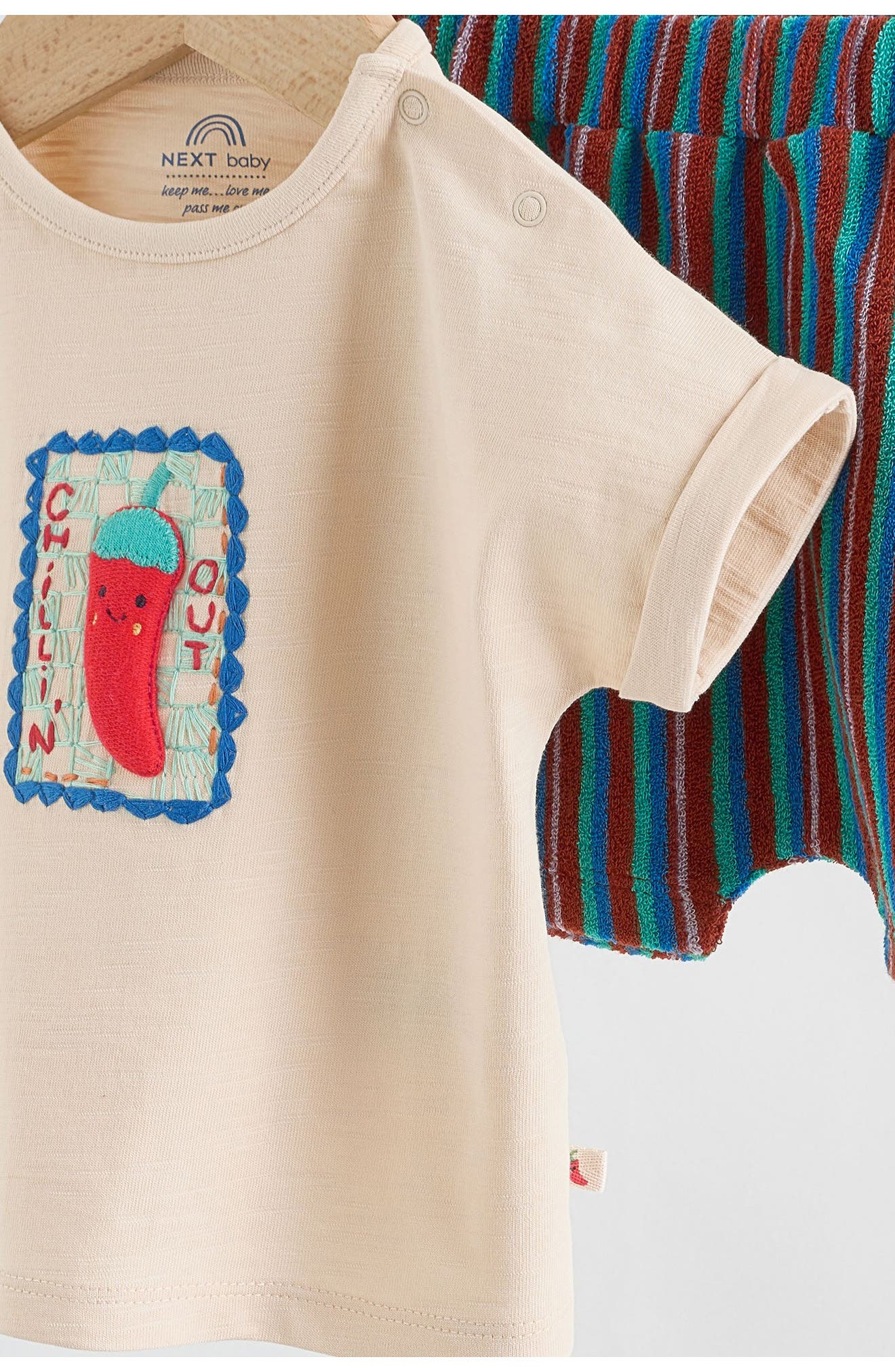 Детские NEXT Chilli Appliqué T-Shirt & Shorts Set — фото 7