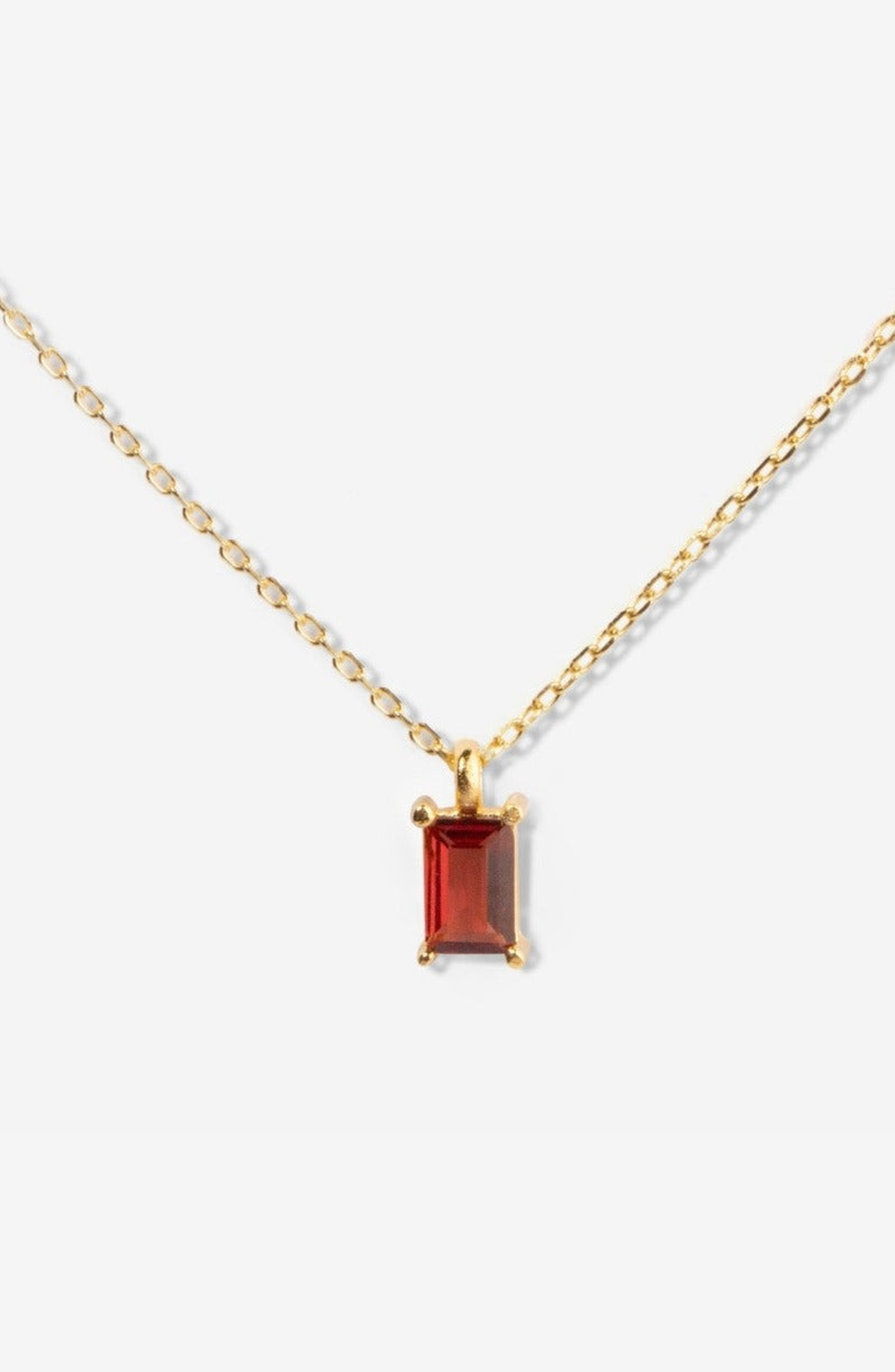 Garnet / January