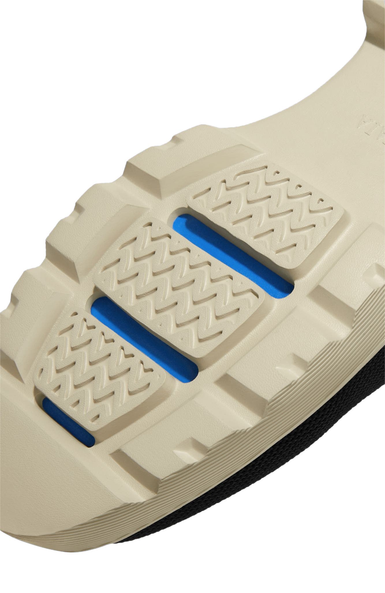 VIVAIA Round-Toe Chunky Platform Travel Boots, Alternate, color, Black-Beige