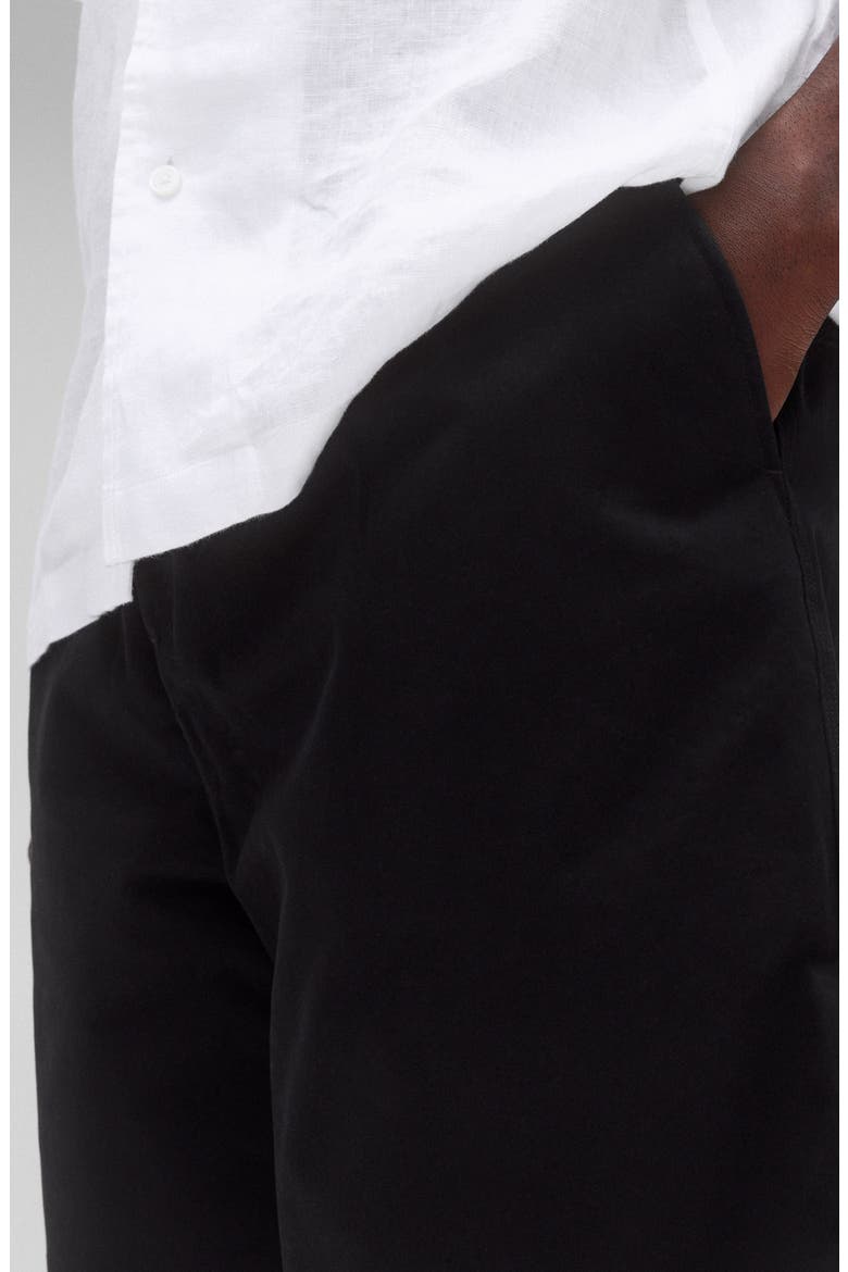 Sophomore Relaxed Fit Pleated Cotton Twill Chino Shorts, Alternate, color, BLACK