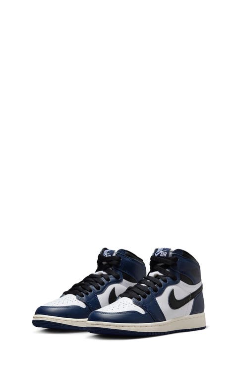 Kids' Air Jordan 1 Retro High OG Basketball Sneaker