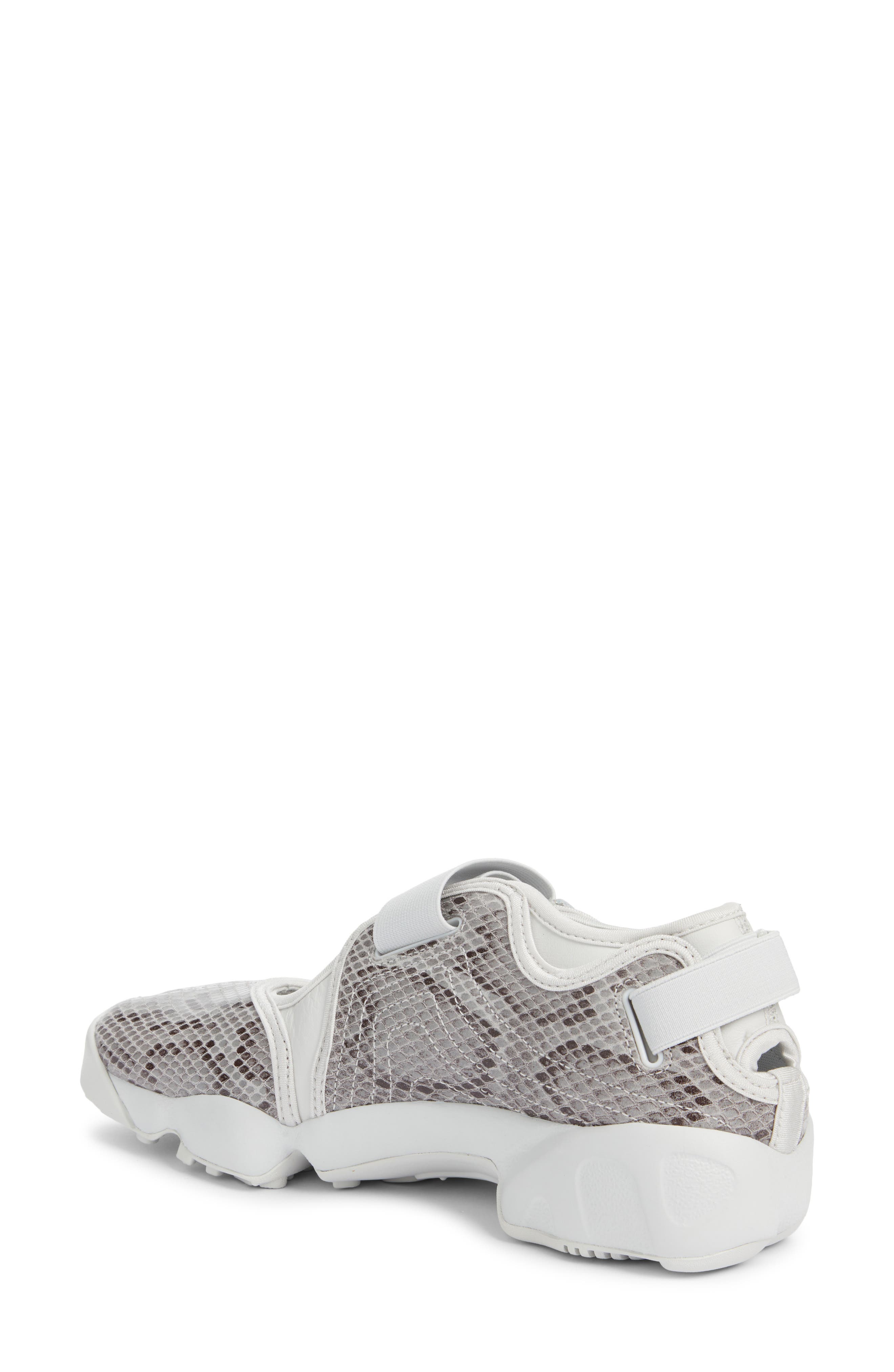 Jordan Air Rift 
United in Victory
 Sneaker, Alternate, color, Photon Dust/ Black