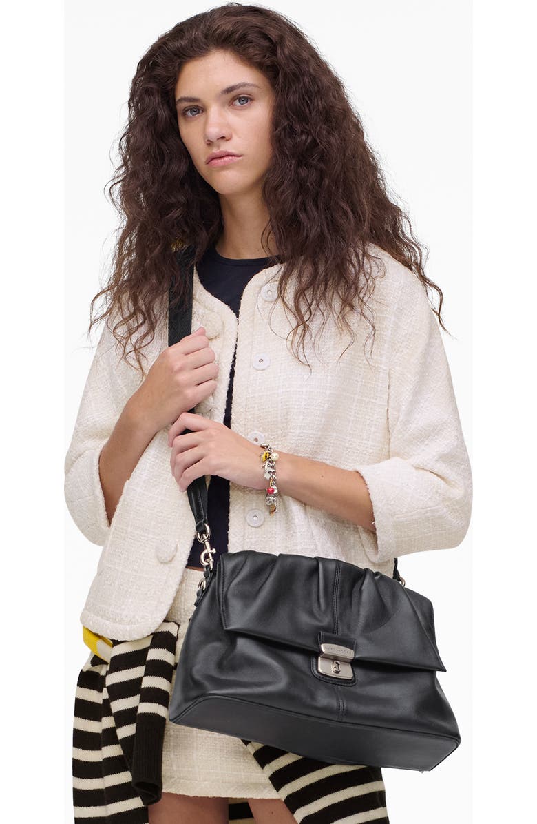 Marc Jacobs The Cristina Messenger Leather Shoulder Bag, Alternate, color, Black