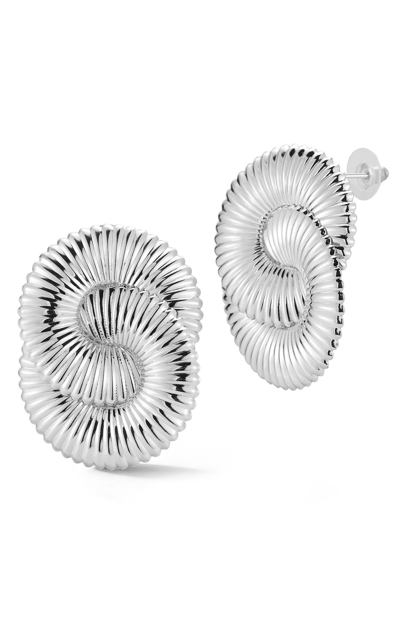 Ribbed Earrings
