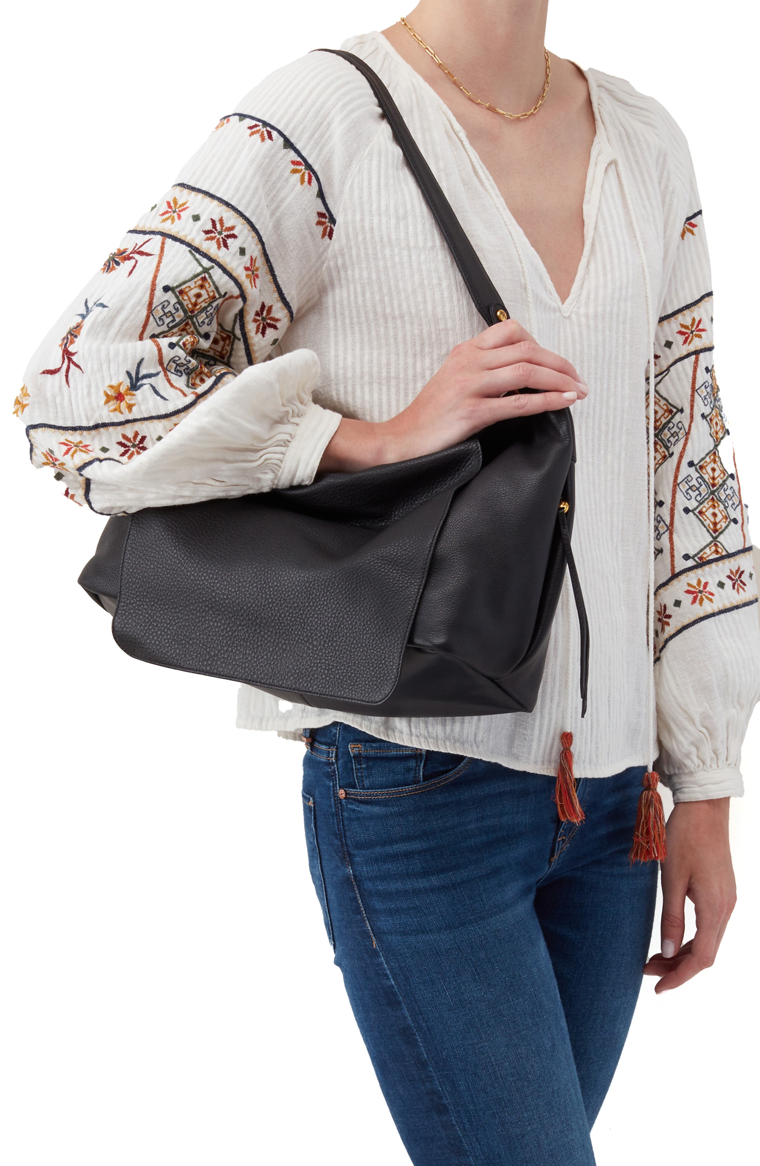 HOBO Ventura Leather Shoulder Bag, Alternate, color, 