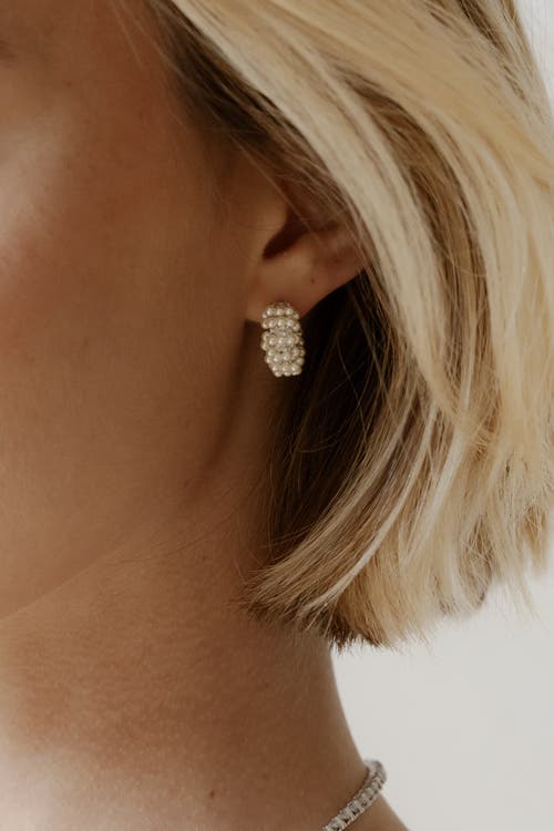 Untamed Petals Millie Mini Pearl Hoops In Gold