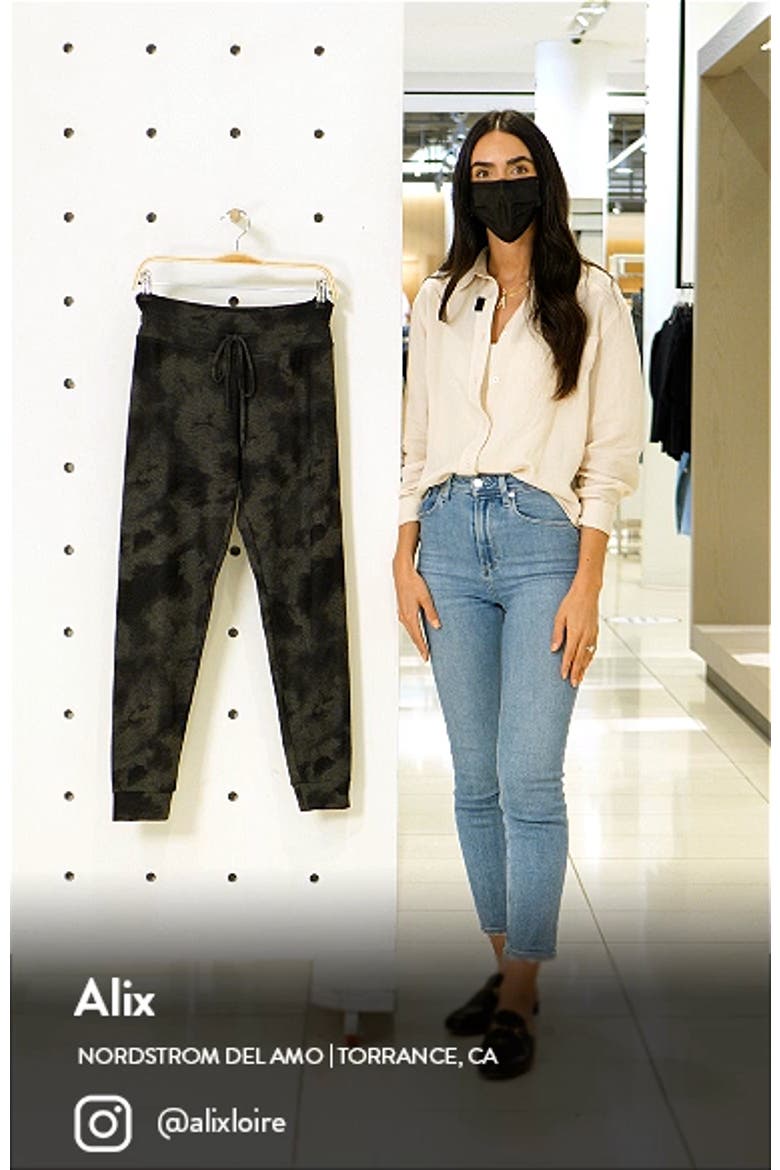 Print Lounge Jogger Pants video