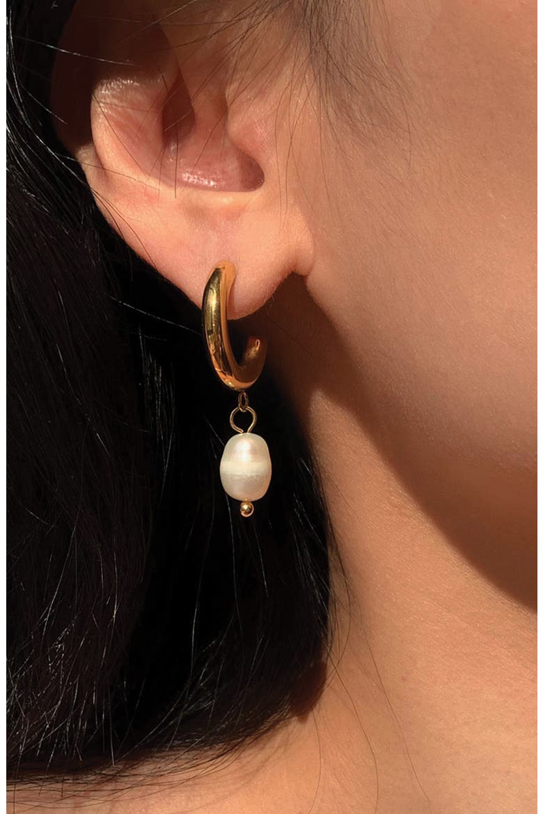 Classic Imitation Pearl Hoop Earrings, Alternate, color, GOLD