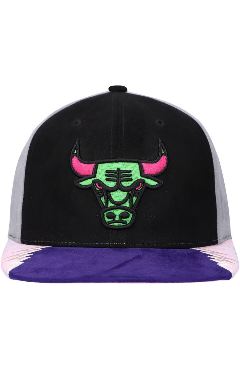Mitchell & Ness Men's Mitchell & Ness Black/Pink Chicago Bulls Day 5 Snapback Hat, Alternate, color, Black