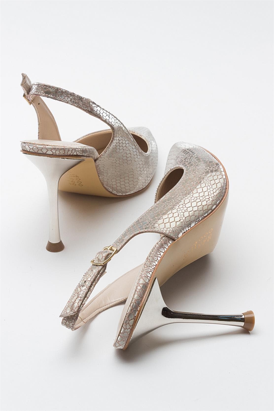 Prologue Shoes Orfo Stiletto Pump, Alternate, color, Gold