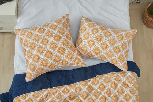 Carol & Frank 20" X 26" Carver Geometric Cotton Standard Sham In Yellow