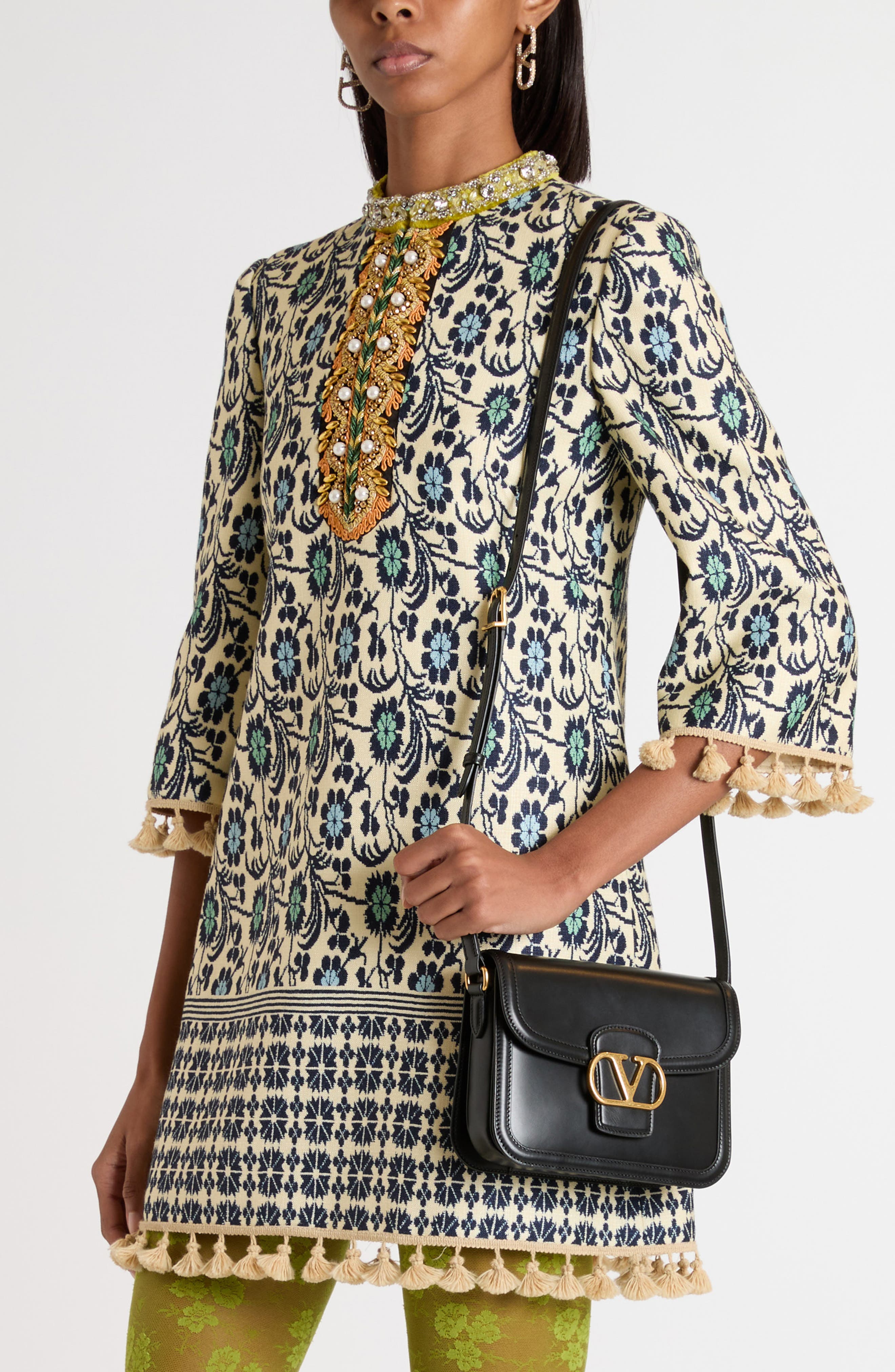 Valentino Garavani Small 9TO5 Leather Shoulder Bag, Alternate, color, Nero