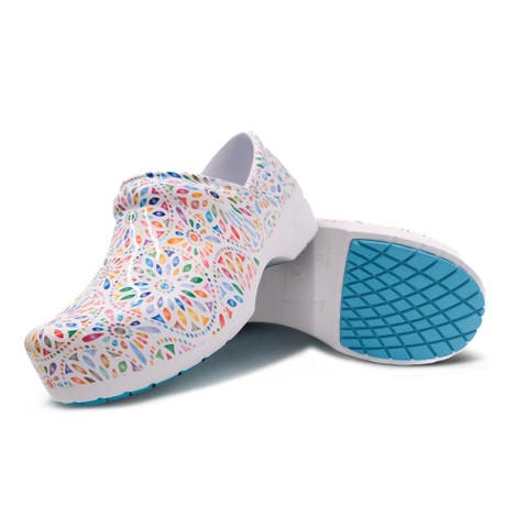 SR Angel Nursing Clogs - Black Patent, Women's 6 / Men's 4