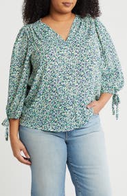 Renee C V-Neck Three-Quarter Sleeve Top