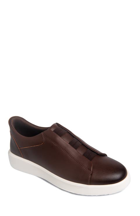 Allen Street Hands Free Technology Lightweight Leather Sneaker