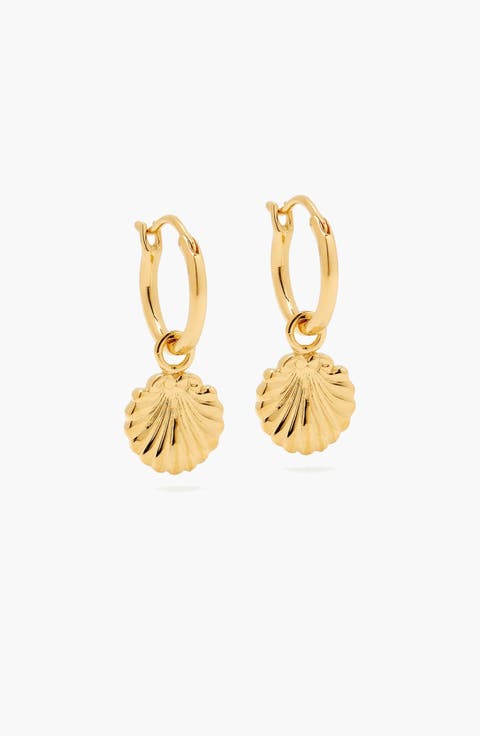 Concha Mini Charm Hoop Earrings in Gold