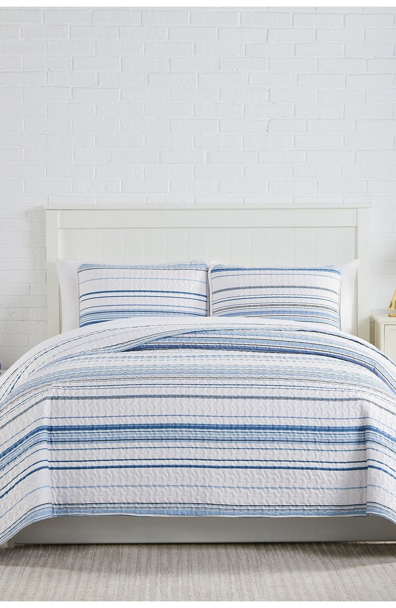 SOUTHSHORE FINE LINENS Coastal Stripes Oversized Quilt Sets, Alternate, color, Blue