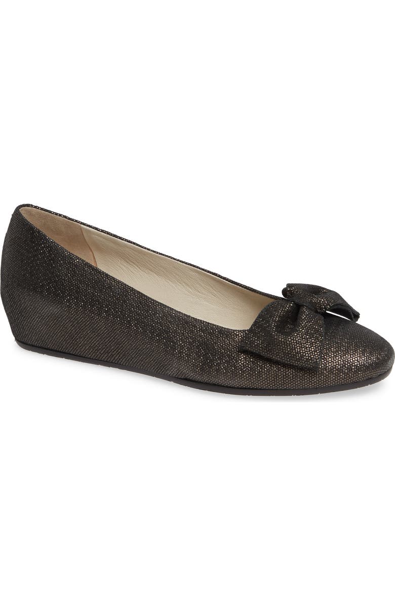 Amalfi by Rangoni Vipiteno Bow Skimmer Wedge, Main, color,