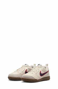 Gato Soccer Sneaker