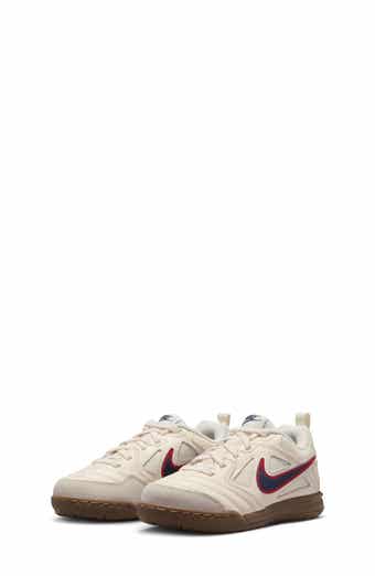 Gato Soccer Sneaker