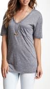 GO COUTURE Slub V-Neck Pocket T-Shirt